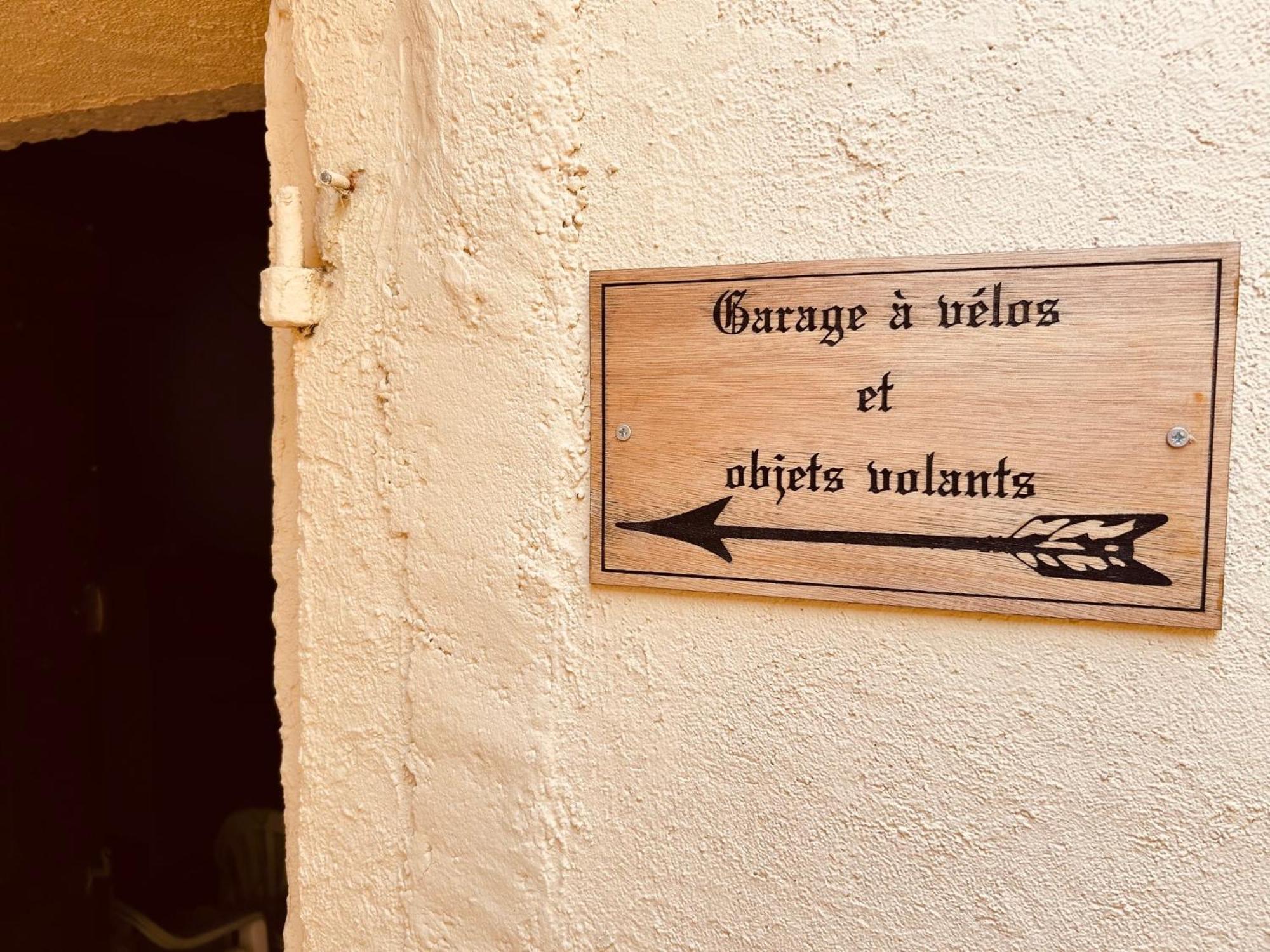 Bed and Breakfast La Babayaga Capestang Exterior foto